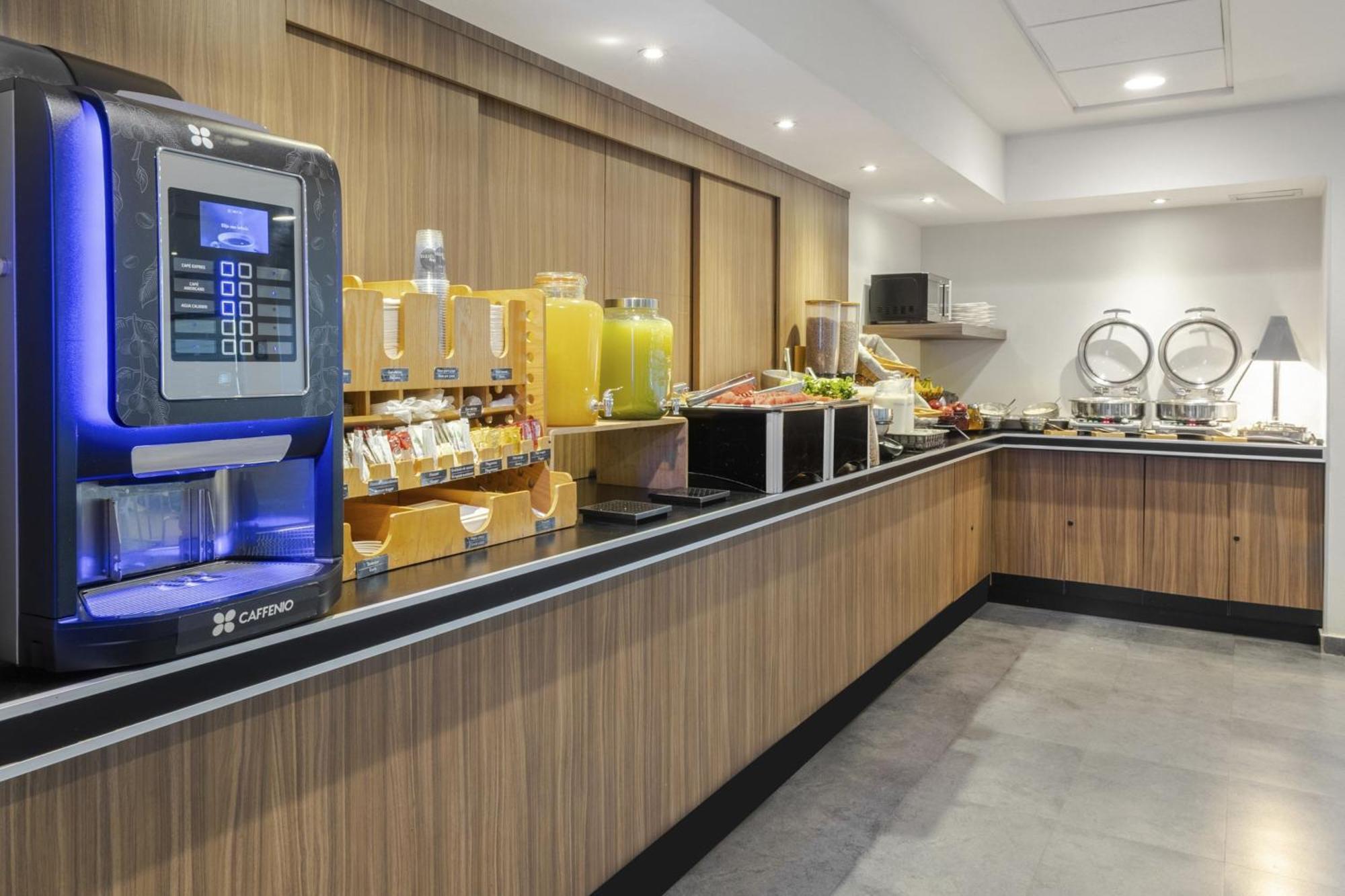 Las Pintas City Express By Marriott Guadalajara Aeropuerto מראה חיצוני תמונה